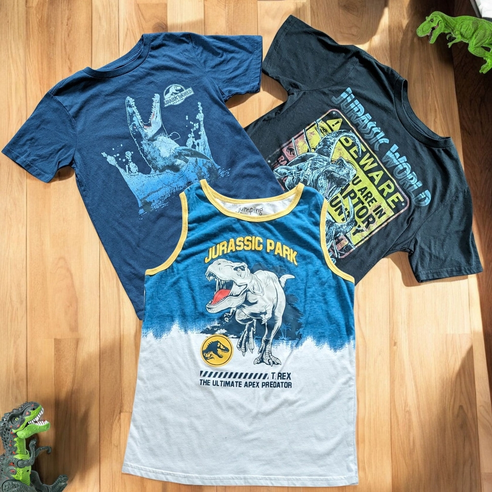 Big Kids' Jurassic World Tees Clothes Bundle